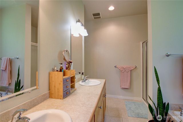 3 Sweetclover Circle, Bellingham, WA 98229
