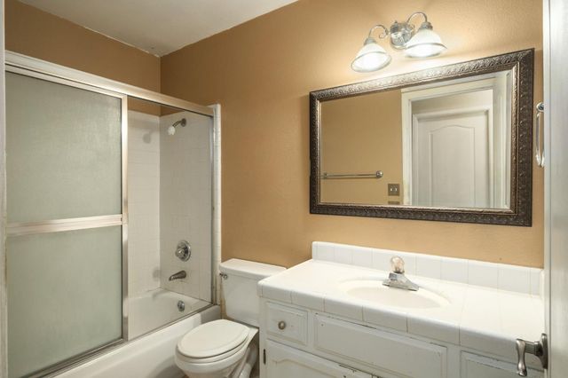 1305 Barbara Street, Selma, CA 93662