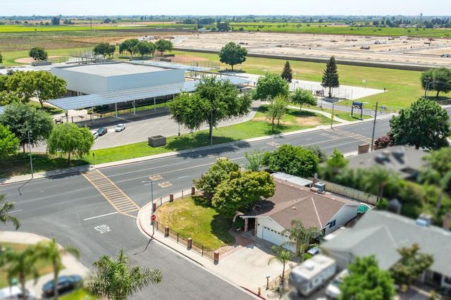 1305 Barbara Street, Selma, CA 93662