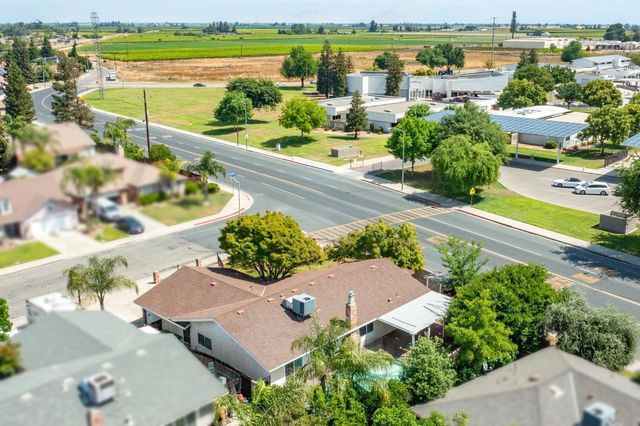 1305 Barbara Street, Selma, CA 93662