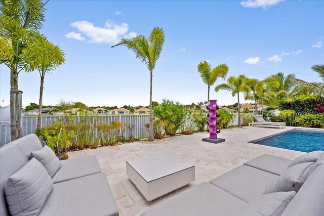 8152 Butler Greenwood Drive, Royal Palm Beach, FL 33411