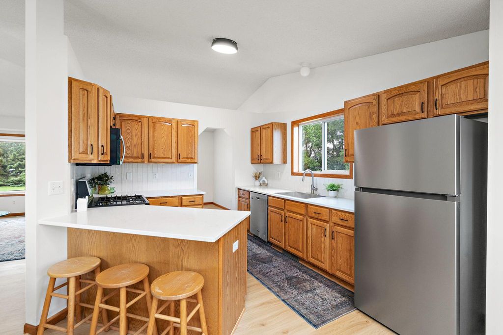 6284 Corwin Court, Inver Grove Heights, MN 55076 — photo 5