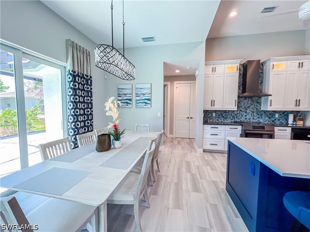554 N Barfield DR, Marco Island, FL 34145