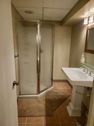 1549 S Hill Boulevard, Bloomfield Hills, MI 48304
