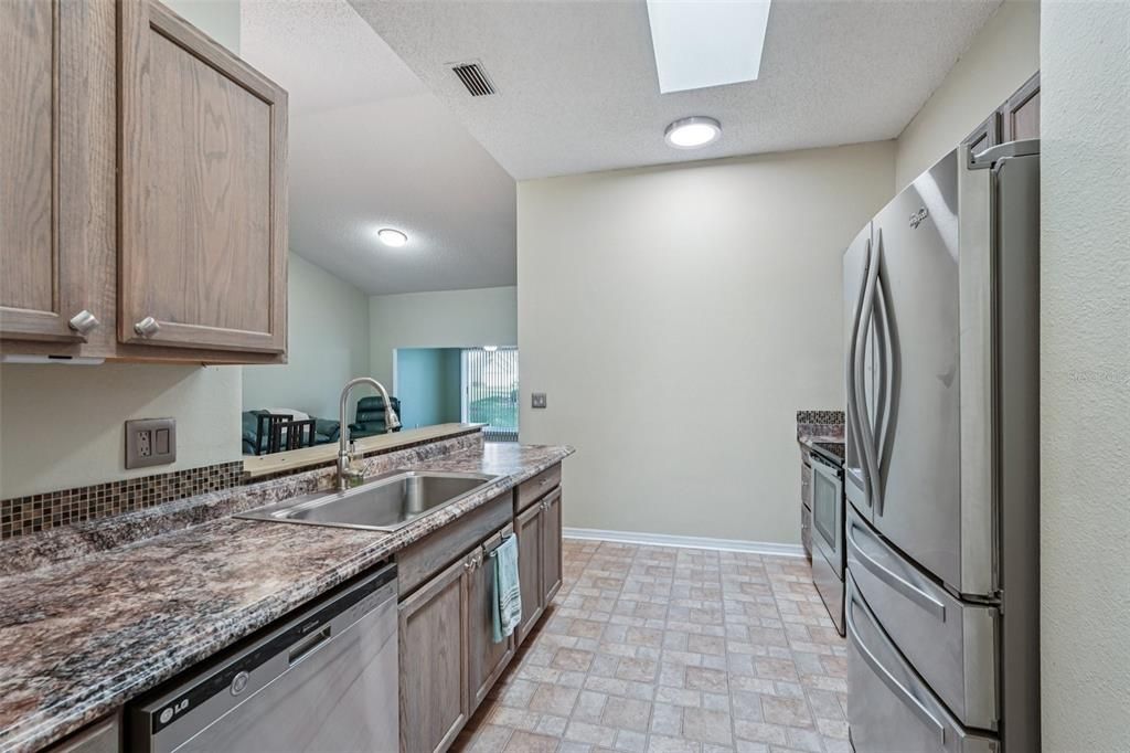 Image 11 of property listing at 2411 NANTUCKET HARBOR LOOP, Sun City Center, FL 33573
