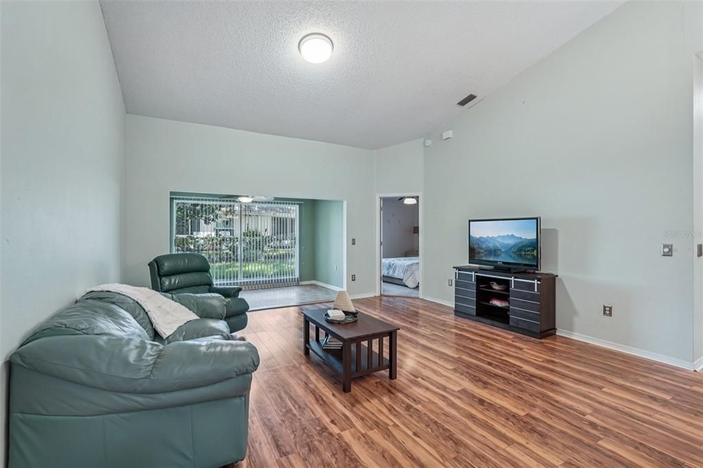 Image 5 of property listing at 2411 NANTUCKET HARBOR LOOP, Sun City Center, FL 33573