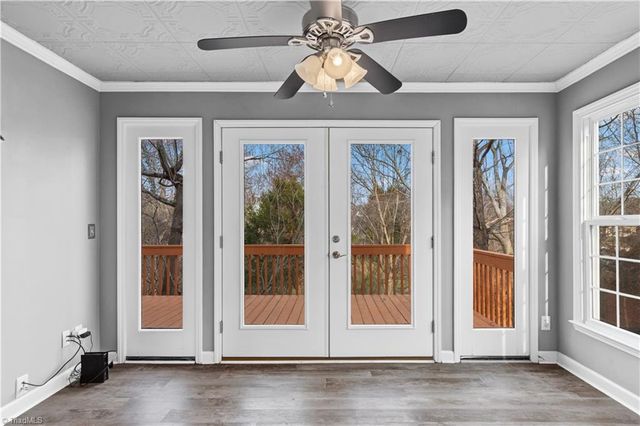 5229 Bridge Pointe Drive, Clemmons, NC 27012