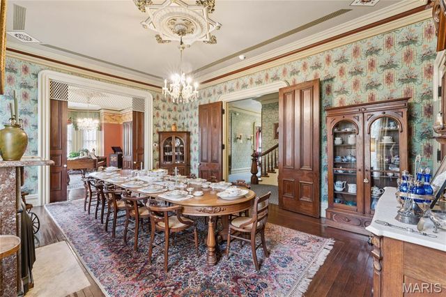 11069 New London Gravel Rd, Hannibal, MO 63401