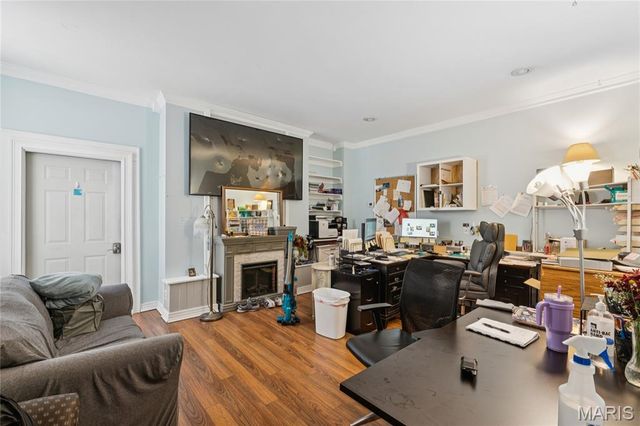 11069 New London Gravel Rd, Hannibal, MO 63401