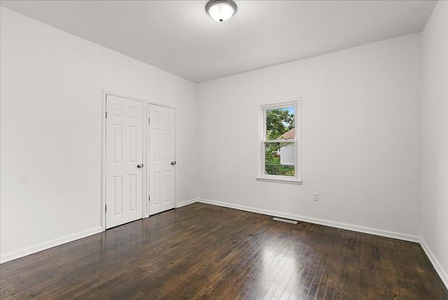 984 Evanston Avenue, Muskegon, MI 49442