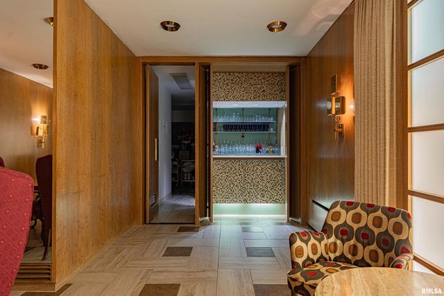 718 S 7th St Unit 904, Springfield, IL 62703