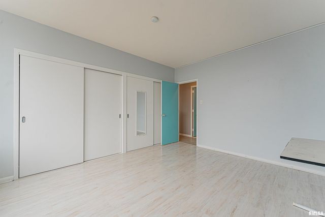 718 S 7th St Unit 904, Springfield, IL 62703