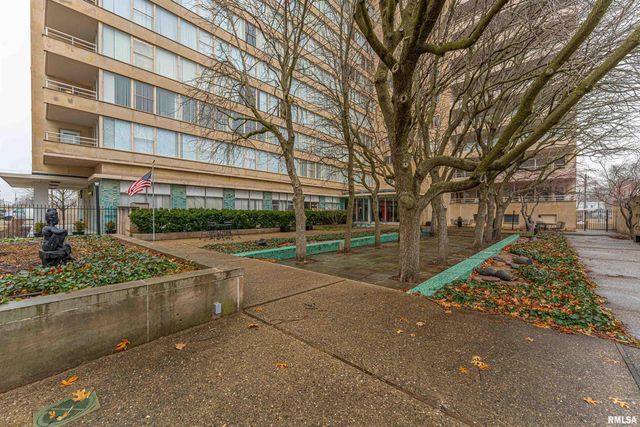 718 S 7th St Unit 904, Springfield, IL 62703