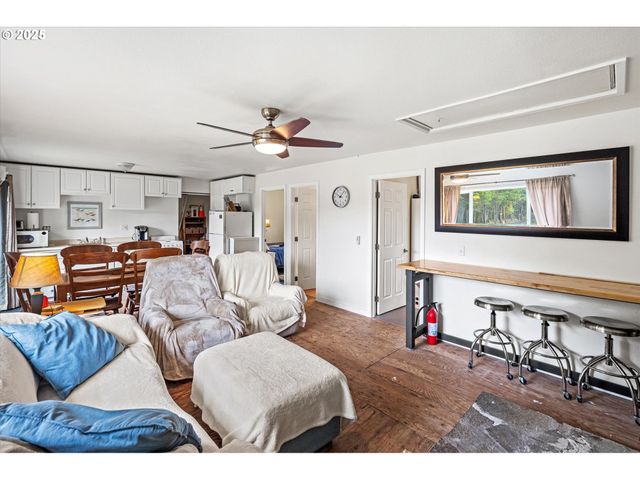 11303 PACIFIC Way, Long Beach, WA 98631