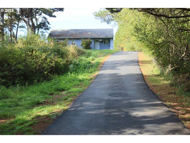 11303 PACIFIC Way, Long Beach, WA 98631