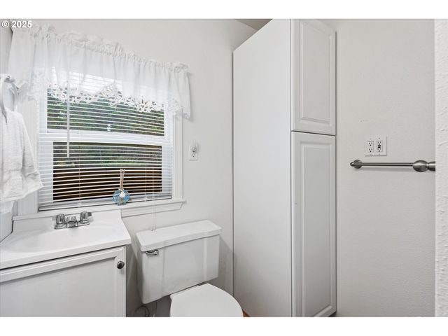 11303 PACIFIC Way, Long Beach, WA 98631