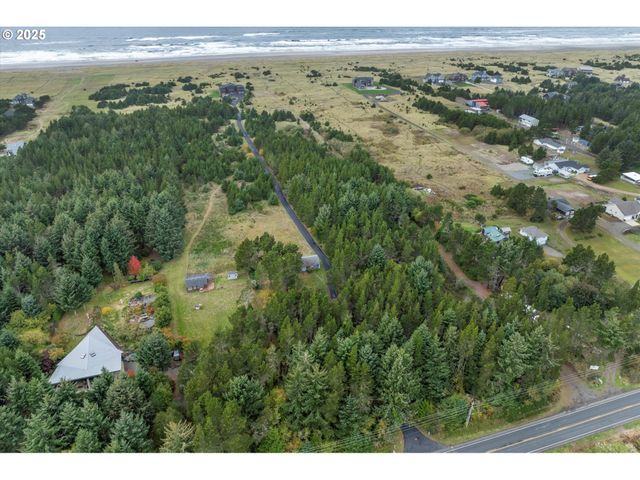 11303 PACIFIC Way, Long Beach, WA 98631