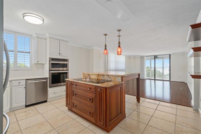 1100 S ORLANDO AVENUE 601, Maitland, FL 32751