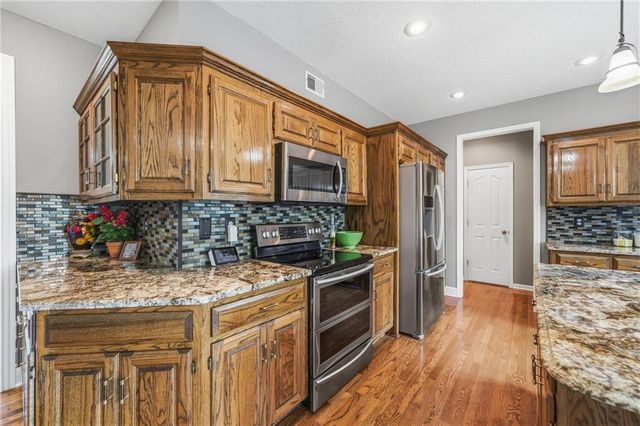 269 N Overlook Street, Olathe, KS 66061