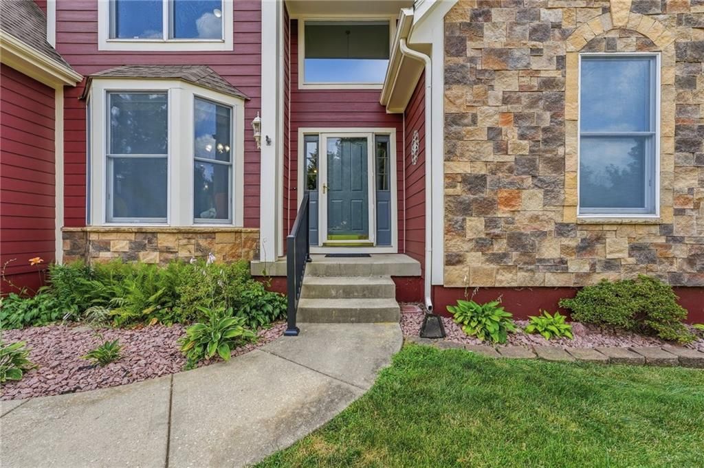 269 N Overlook Street, Olathe, KS 66061