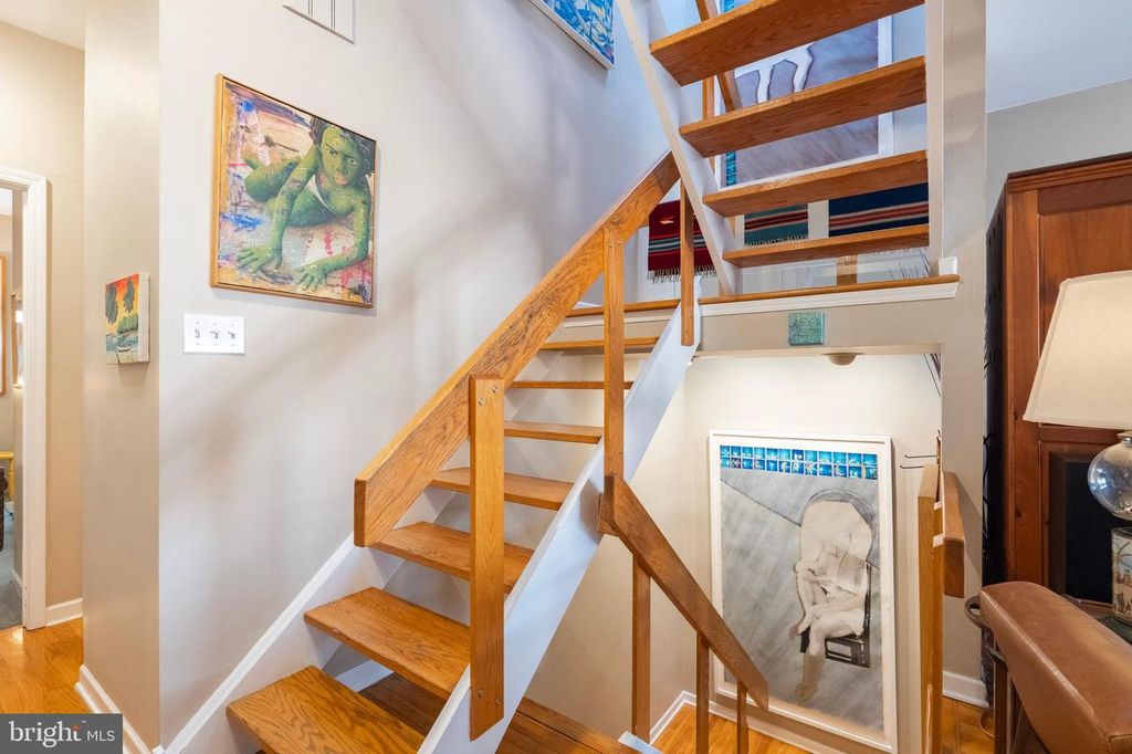 Image 20 of property listing at 1924 SOUTH ST, Philadelphia, PA 19146