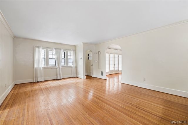 60 Radcliffe Road, Buffalo, NY 14214