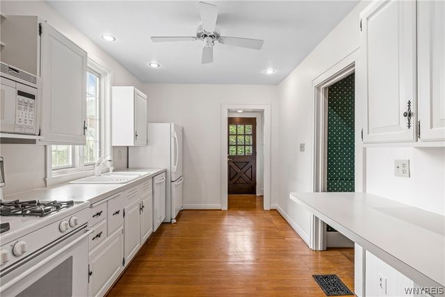60 Radcliffe Road, Buffalo, NY 14214