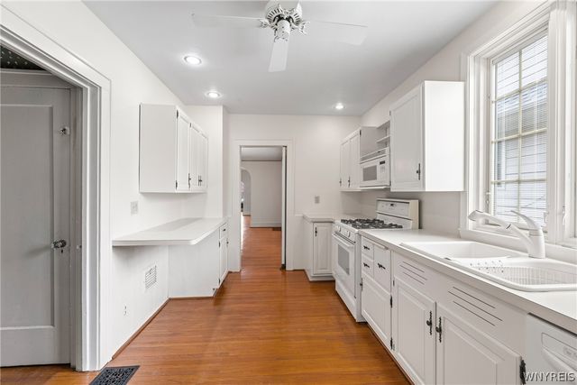 60 Radcliffe Road, Buffalo, NY 14214