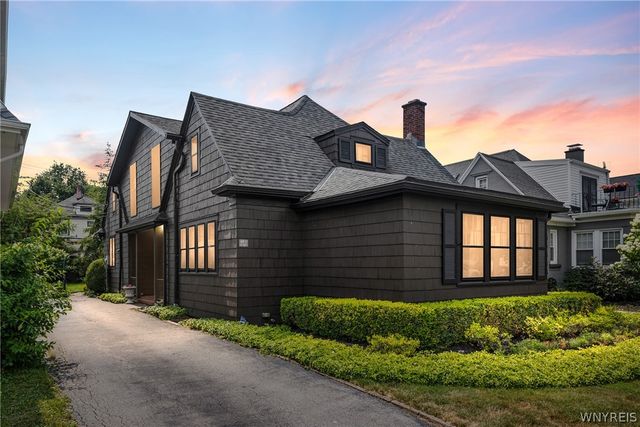 60 Radcliffe Road, Buffalo, NY 14214