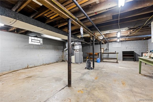 60 Radcliffe Road, Buffalo, NY 14214