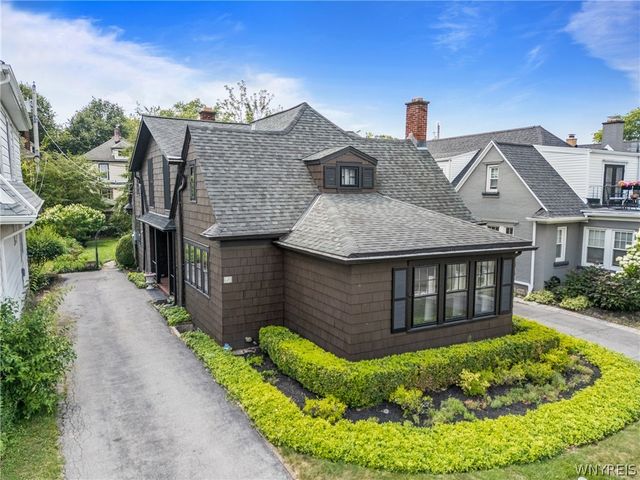 60 Radcliffe Road, Buffalo, NY 14214
