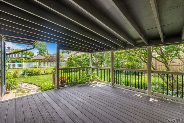 60 Radcliffe Road, Buffalo, NY 14214