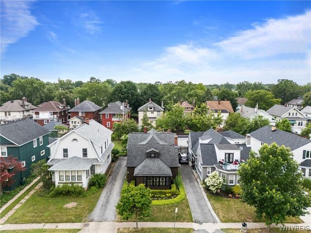 60 Radcliffe Road, Buffalo, NY 14214