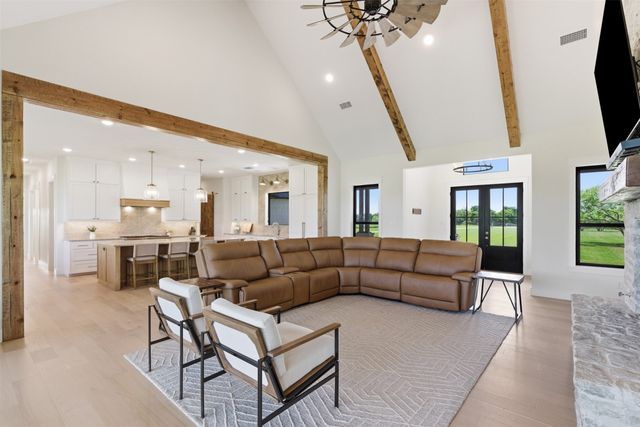 519 Reason Jones Road, Valley View, TX 76272