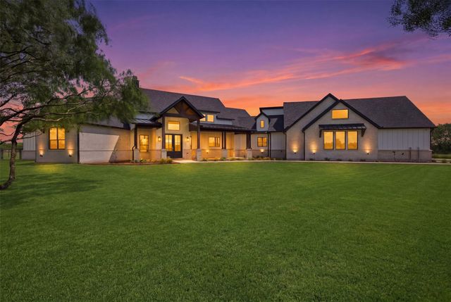 519 Reason Jones Road, Valley View, TX 76272