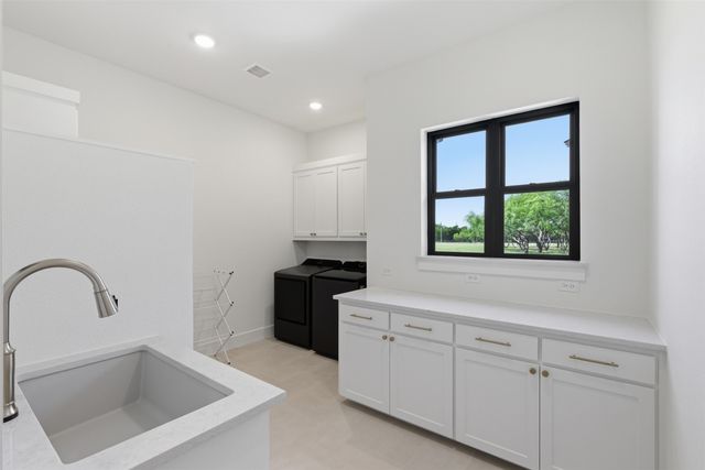 519 Reason Jones Road, Valley View, TX 76272