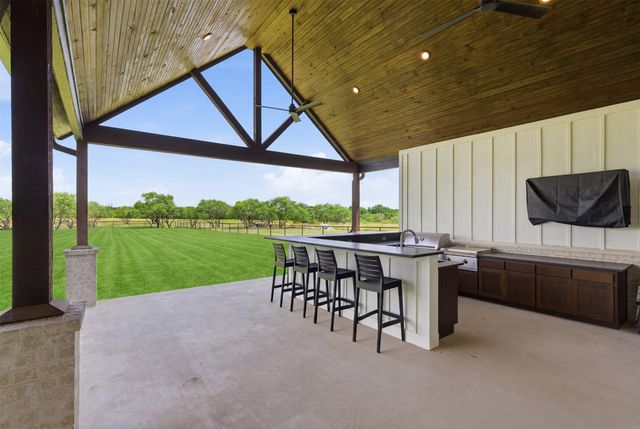 519 Reason Jones Road, Valley View, TX 76272