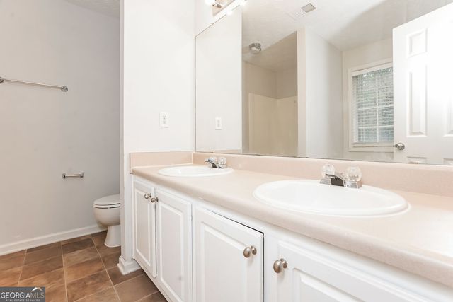 1024 Miss Amber Way, Locust Grove, GA 30248