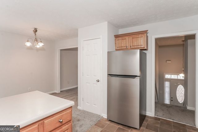 1024 Miss Amber Way, Locust Grove, GA 30248