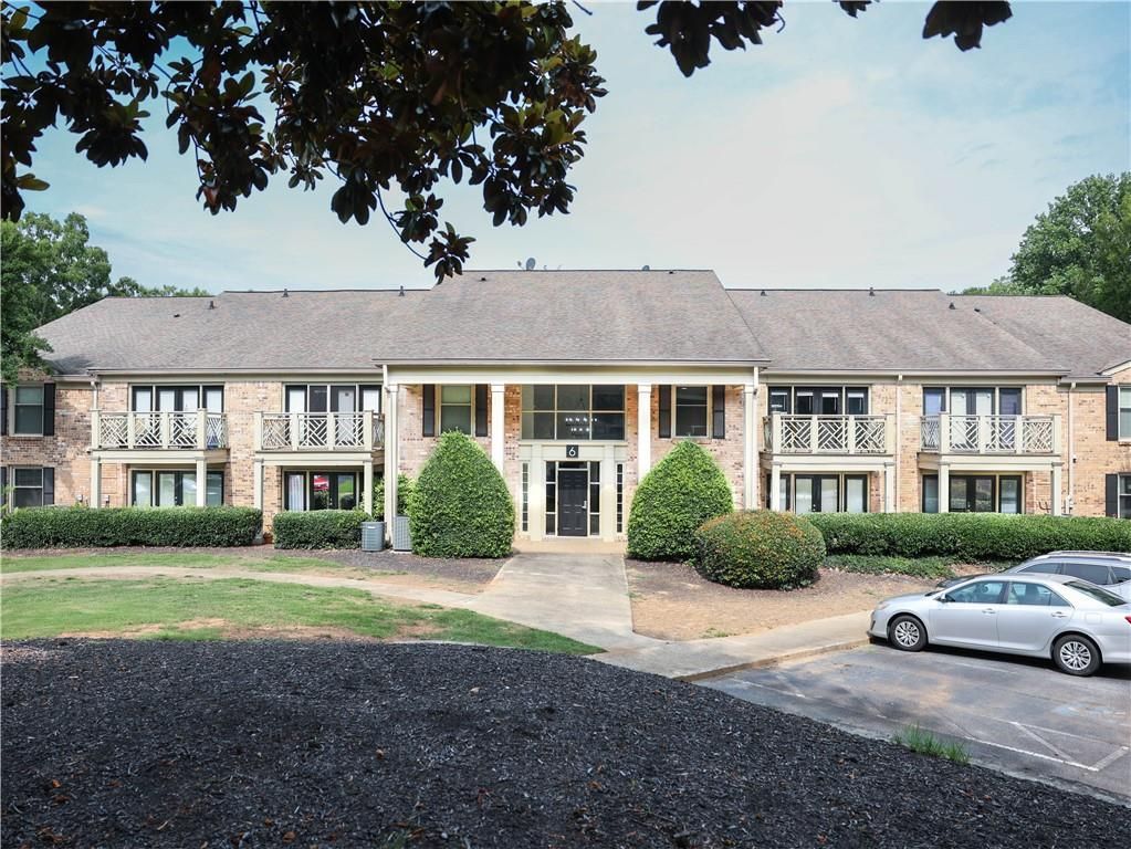 Image 5 of property listing at 3650 Ashford Dunwoody Road NE 625, Atlanta, GA 30319