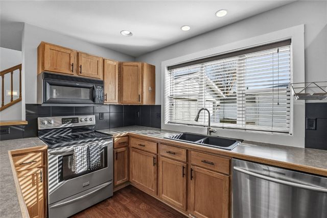 969 8th Street, Marion, IA 52302