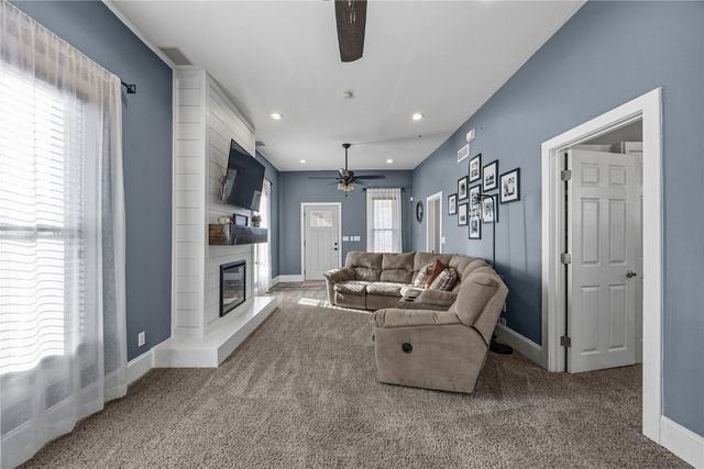 969 8th Street, Marion, IA 52302