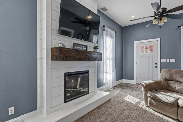 969 8th Street, Marion, IA 52302