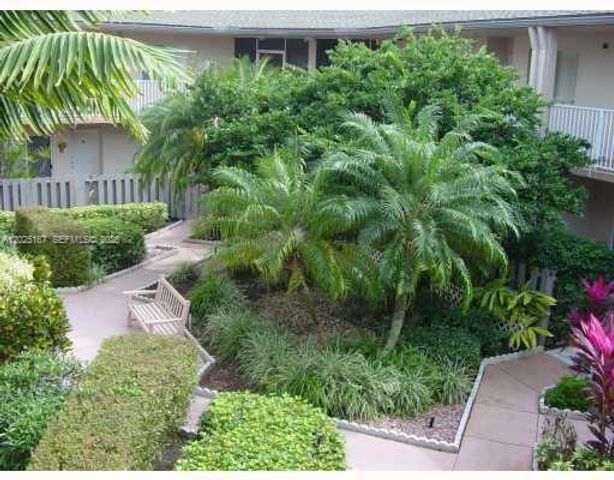 7271 S Devon Dr 101, Tamarac, FL 33321