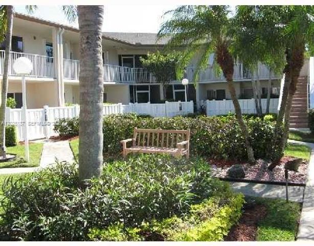7271 S Devon Dr 101, Tamarac, FL 33321