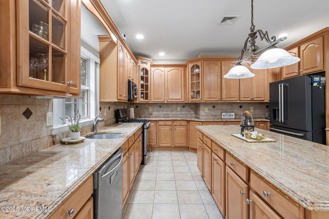 14 Conor Road, Jackson, NJ 08527