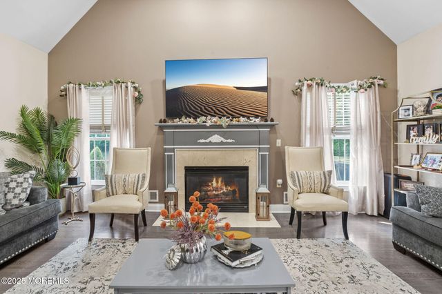 14 Conor Road, Jackson, NJ 08527