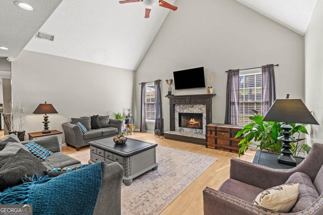 5126 Cash Road, Flowery Branch, GA 30542