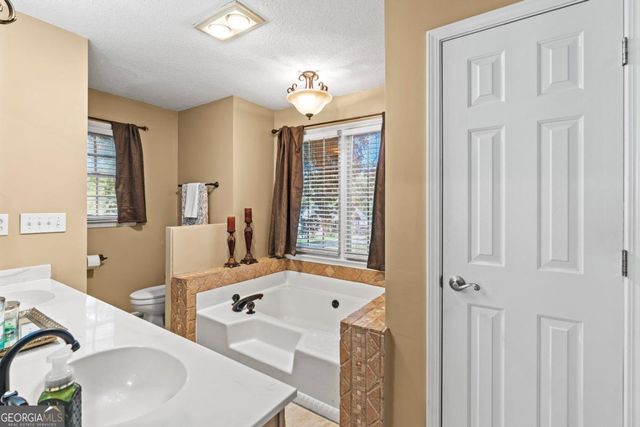 5126 Cash Road, Flowery Branch, GA 30542