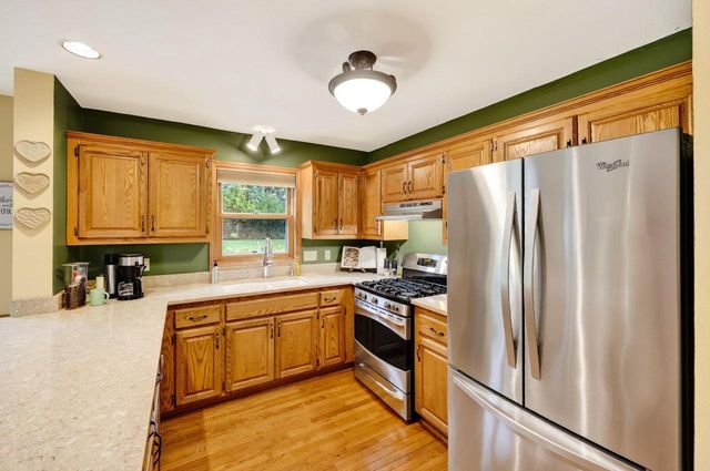 W148N7167 Terriwood COURT, Menomonee Falls, WI 53051